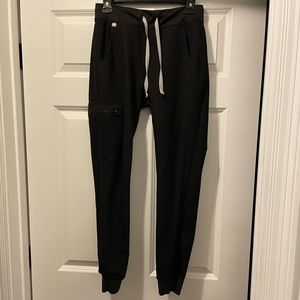 Figs Zamora Jogger Scrub Pants in Black